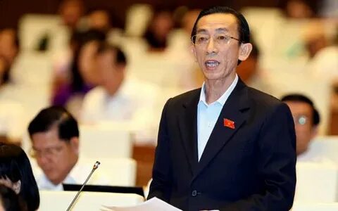 Nguyễn Quang Hải trả đũa 'vua cùi chỏ' Theerathon Bunmathan